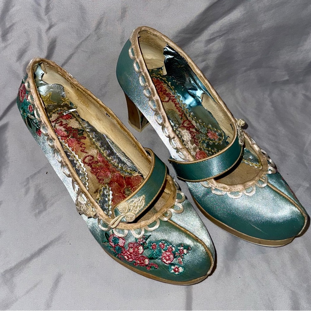 Baby blue Embroidered Mary Jane Heels with Floral Detail by Irregular Choice - Picture 2 of 7